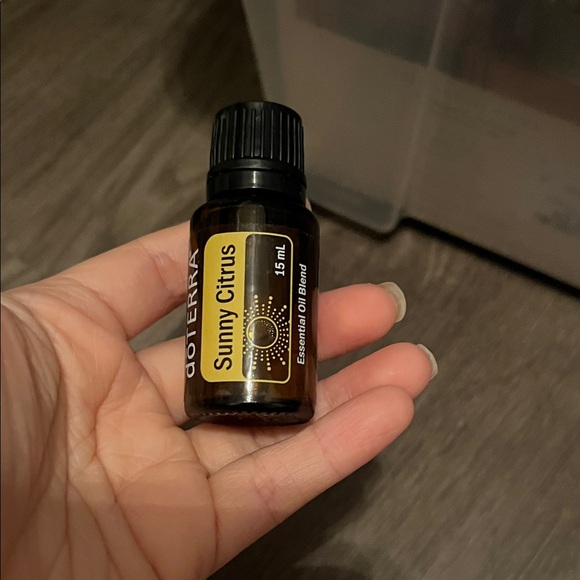 doTERRA Sunny Citrus Essential Oil with Black Cap - Picture 1 of 1